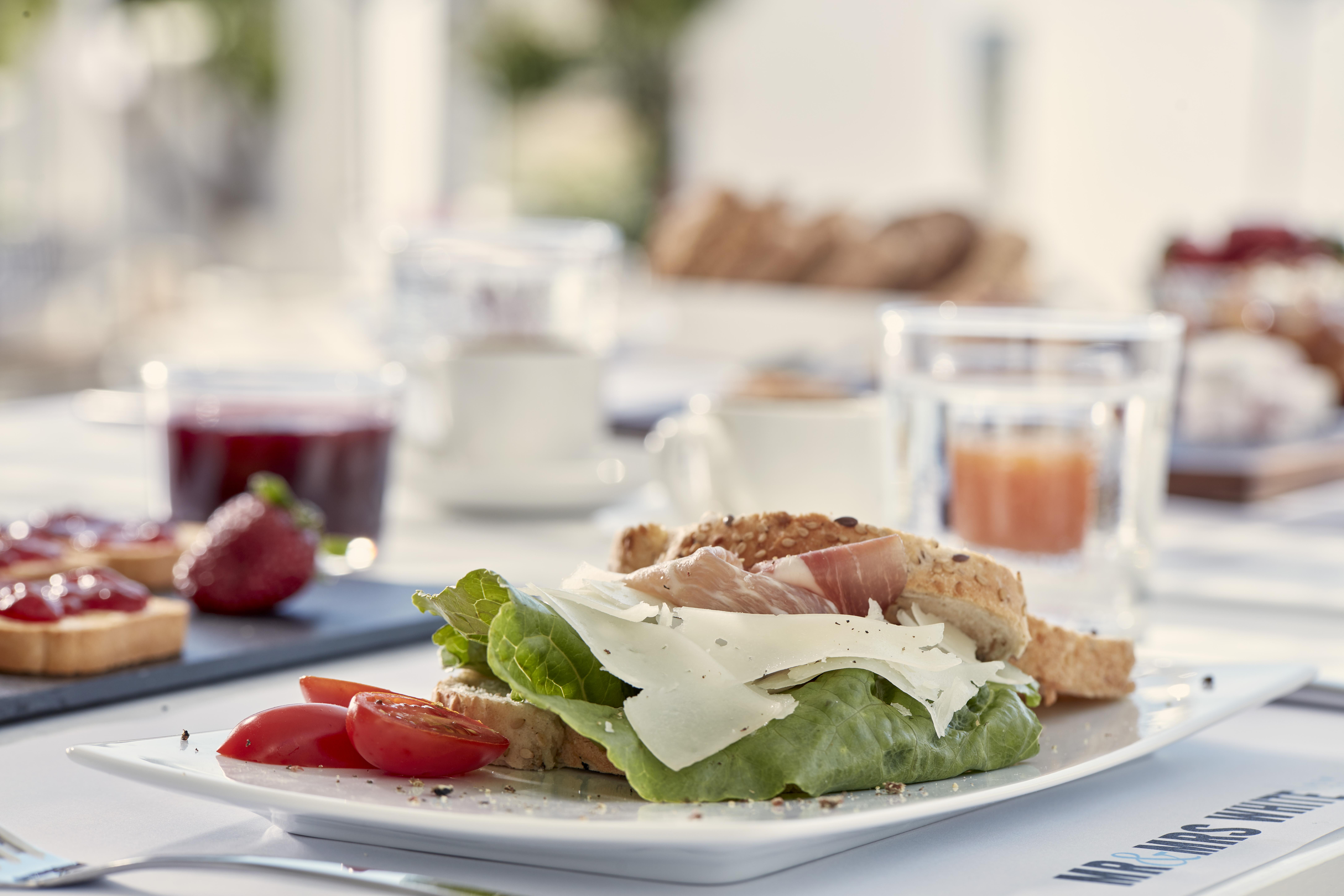 Mr And Mrs White Paros Hotel Náousa Exterior photo