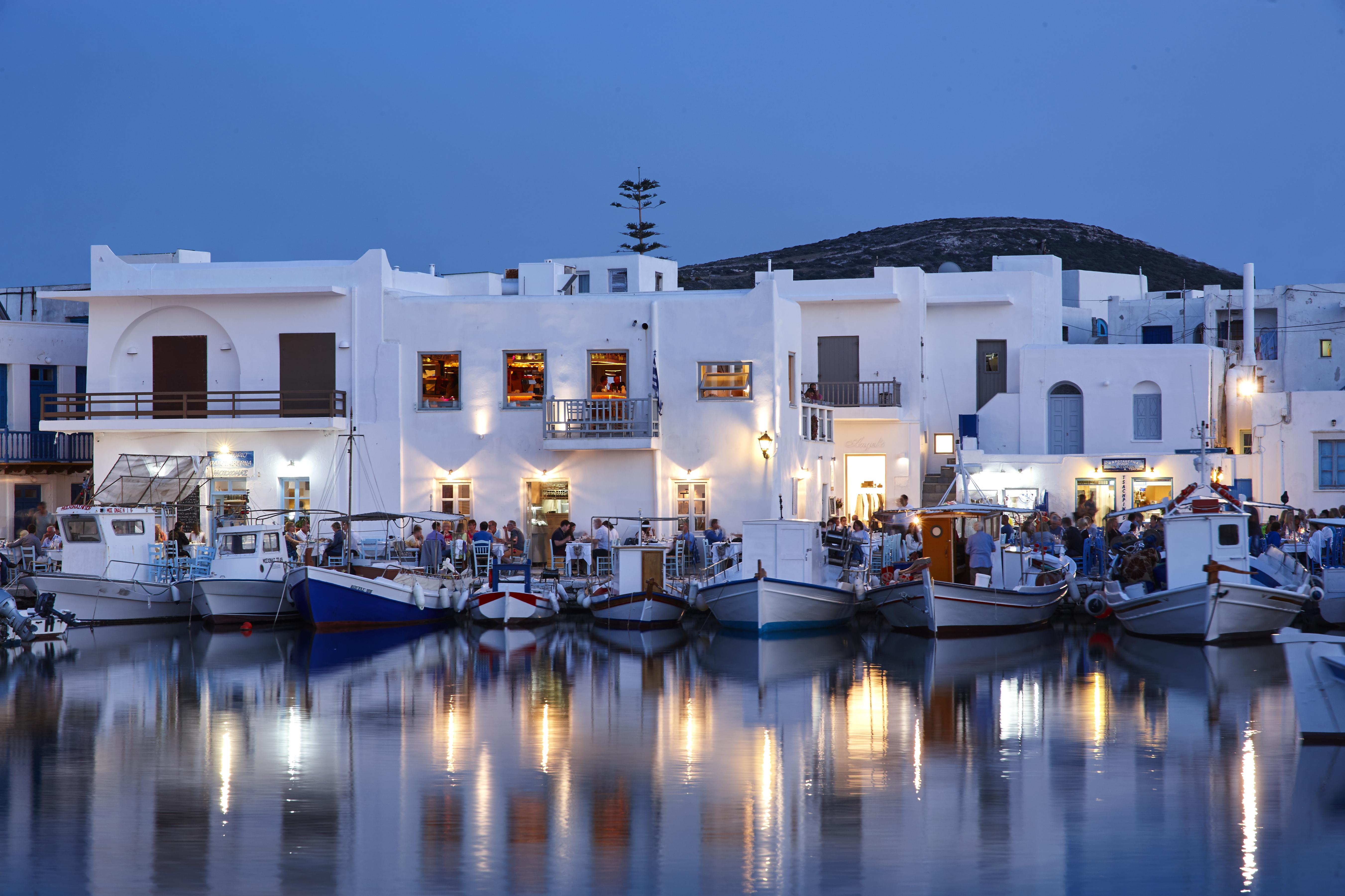 Mr And Mrs White Paros Hotel Náousa Exterior photo