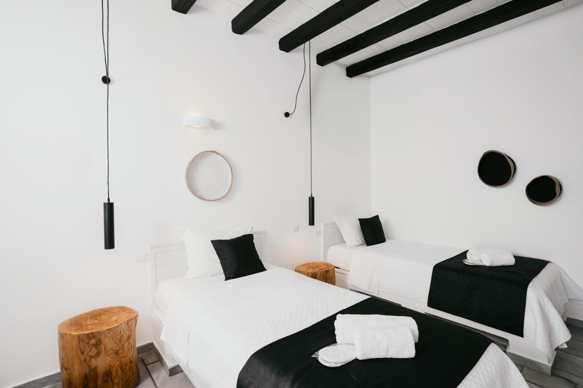 Mr And Mrs White Paros Hotel Náousa Exterior photo