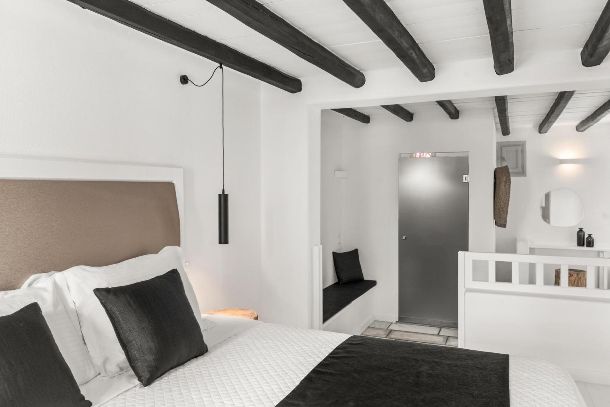 Mr And Mrs White Paros Hotel Náousa Exterior photo
