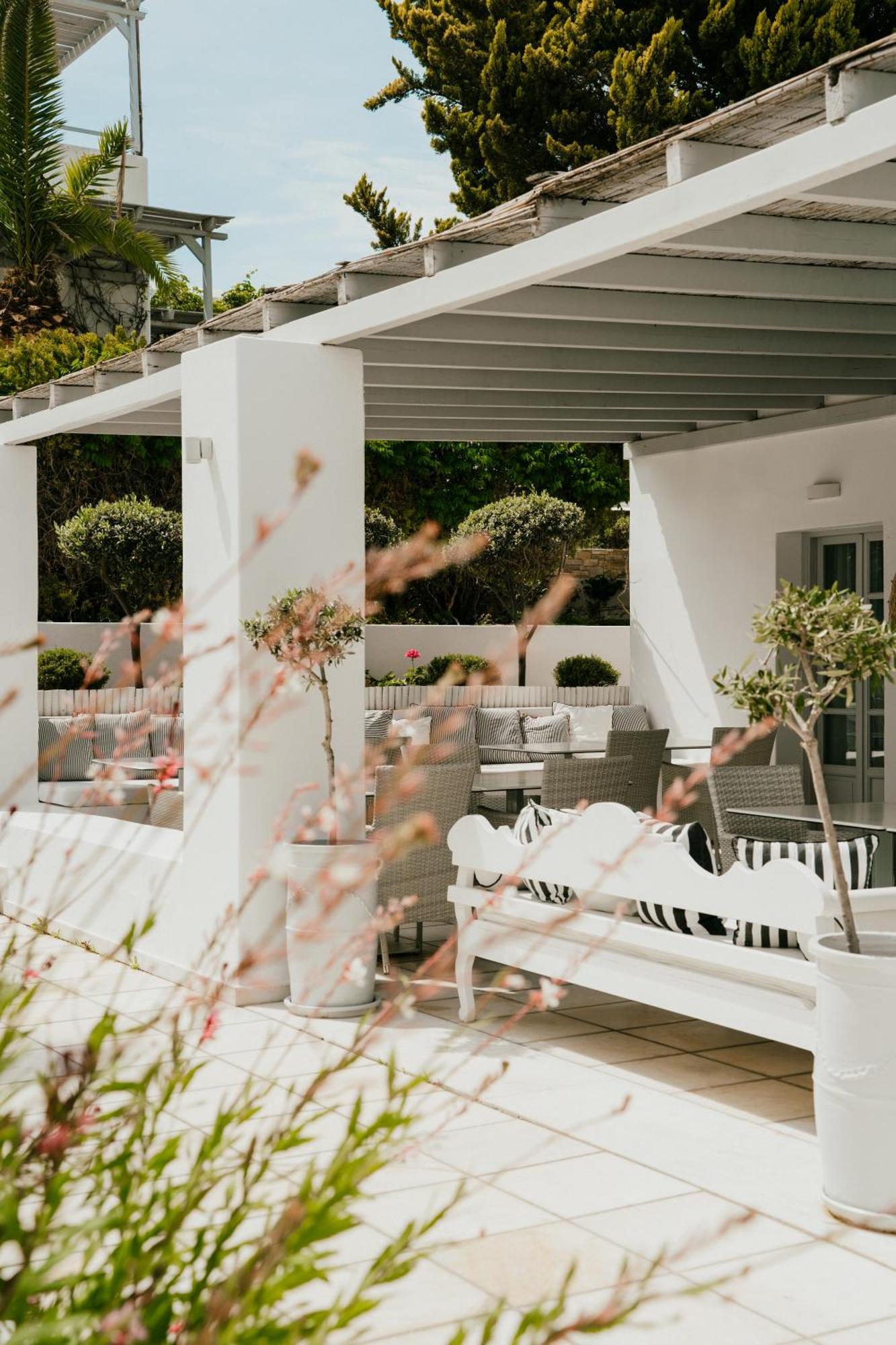 Mr And Mrs White Paros Hotel Náousa Exterior photo